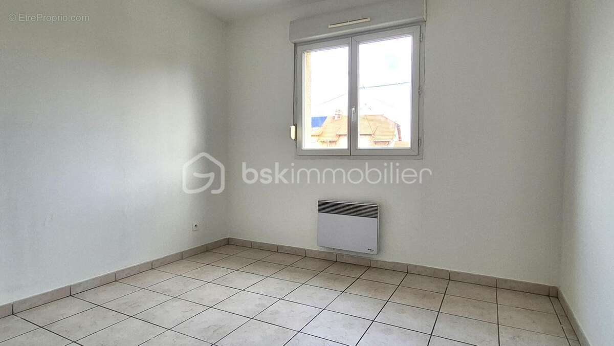 Maison à CHARMES