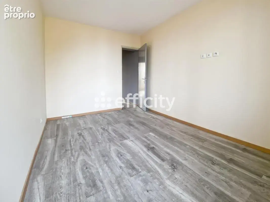 Maison 8 pièces 136 m² à vendre à Libourne (33500) - photo 3