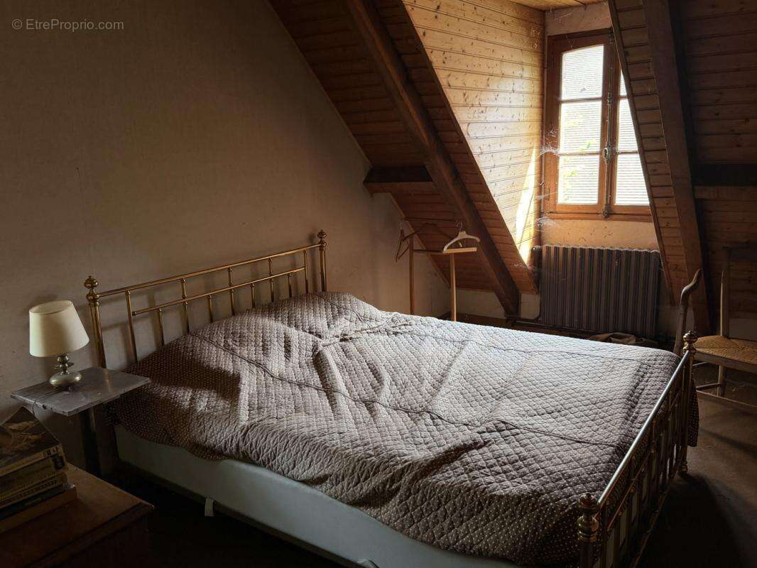 A moins de 2 heures de Paris, Ancien Presbytère de Coulonges-les-Sablons – Propriété de caractère sur un parc de 7 500 m² - photo 23