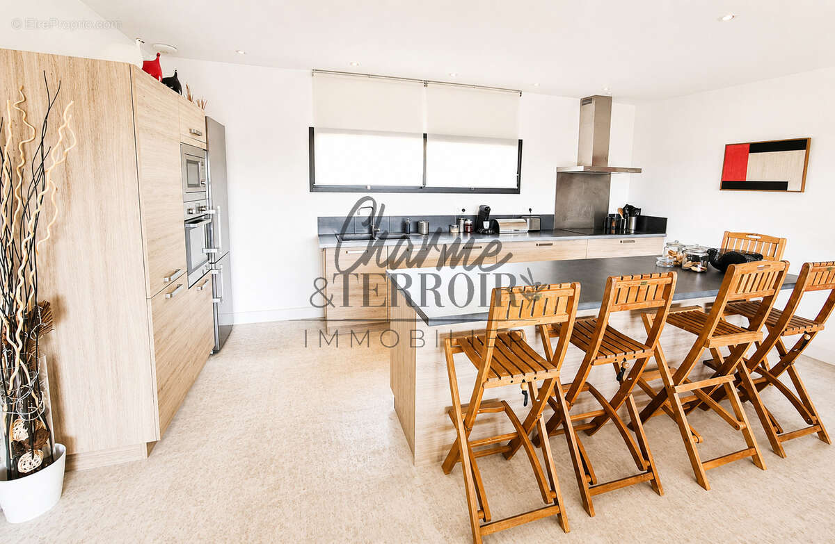 Superbe Villa contemporaine de plain-pied avec piscine et vue dégagée - photo 14