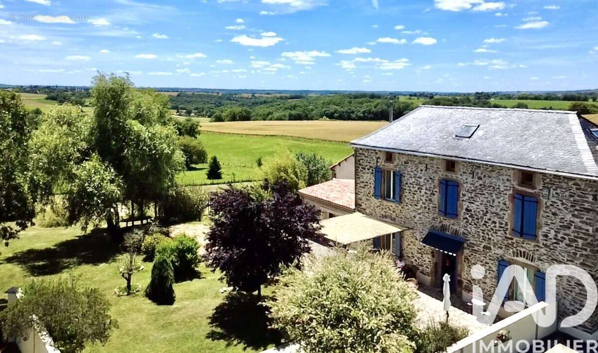 Photo 6 - Maison à MIRANDOL-BOURGNOUNAC
