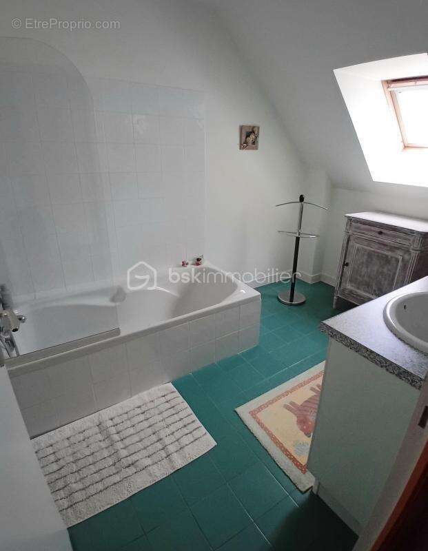 Maison familiale 6 pièces-150 m2-5 chambres-Sous-sol complet enterré-Impasse-Sans mitoyenneté - photo 14