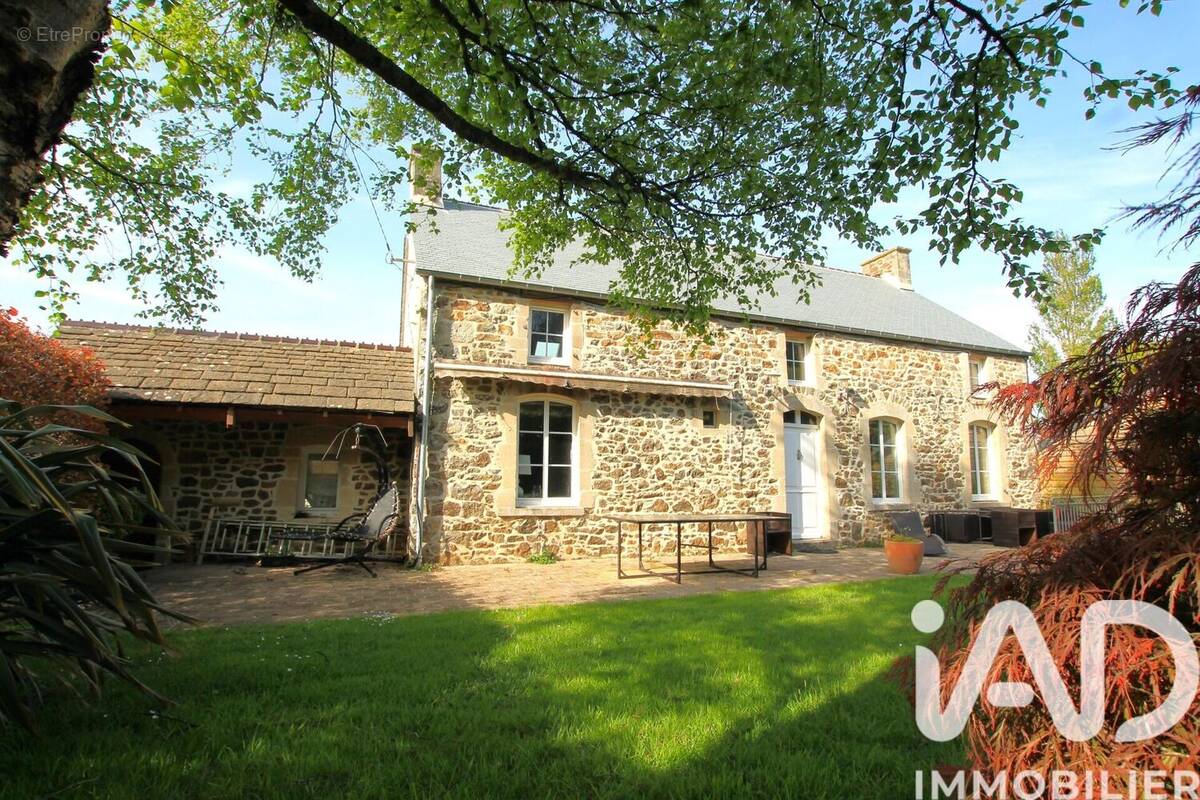 Photo 1 - Maison à BRICQUEBEC
