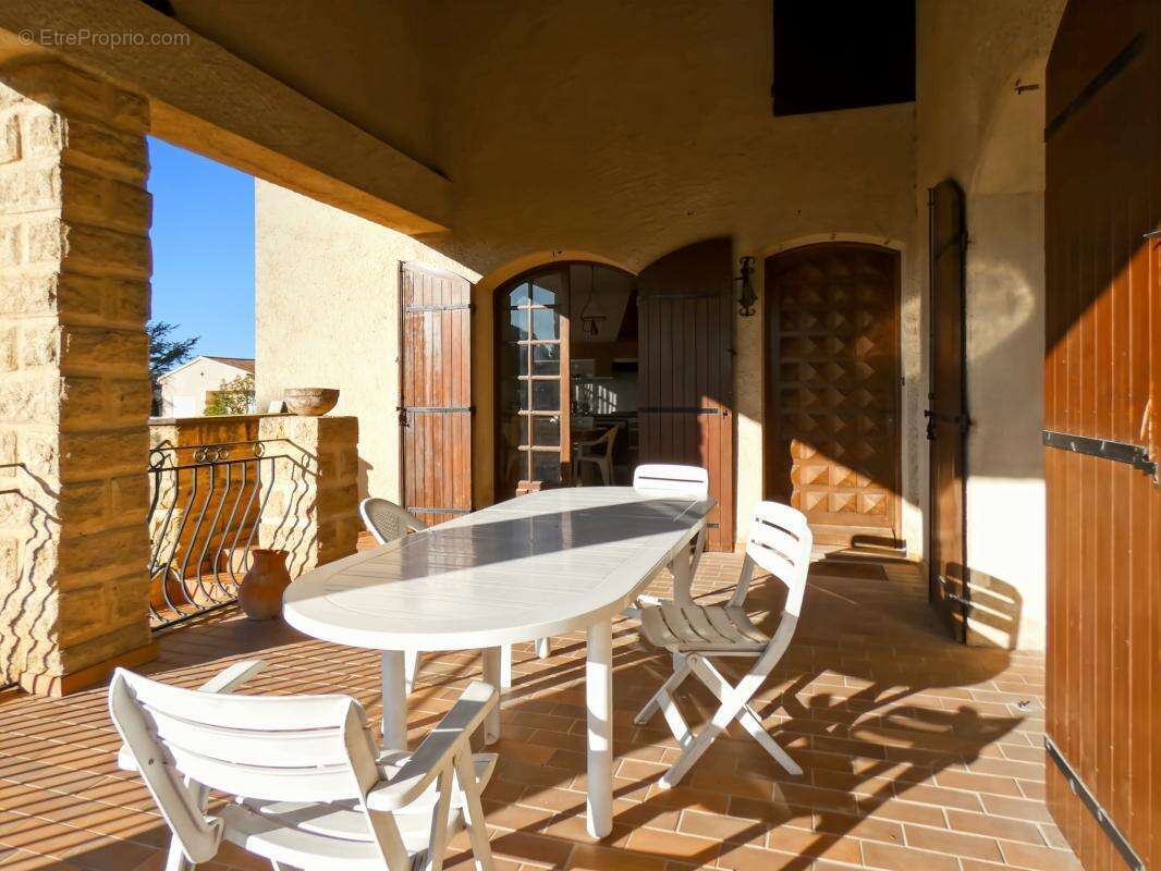 Maison à BAGNOLS-SUR-CEZE