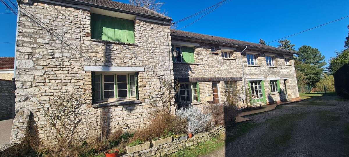 Appartement à MONTAINVILLE