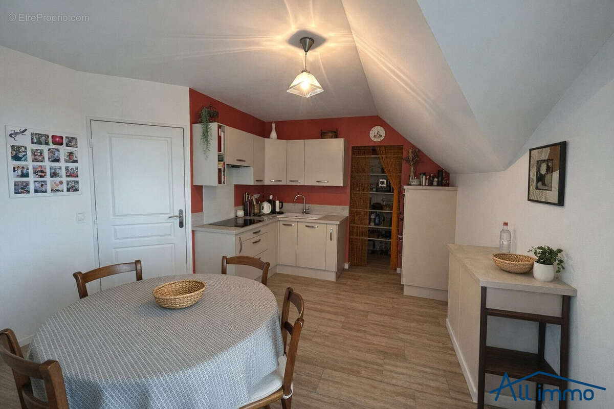 Appartement à LE PLESSIS-TREVISE