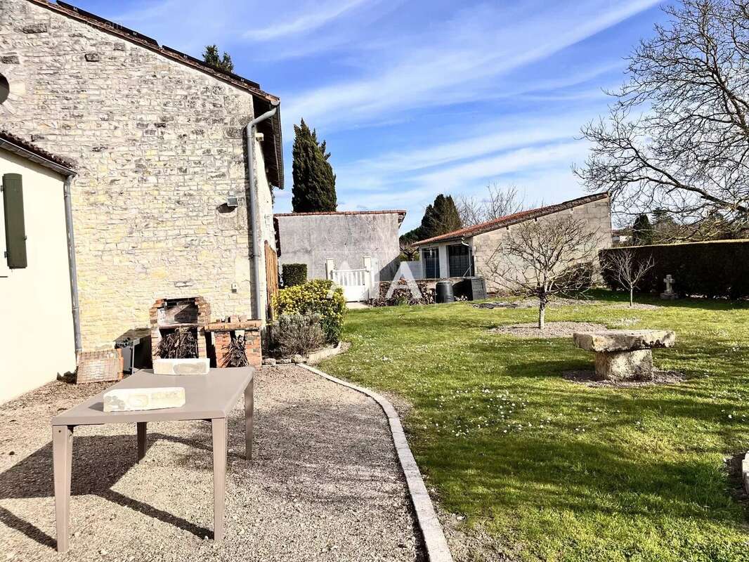 Maison à MAINE-DE-BOIXE