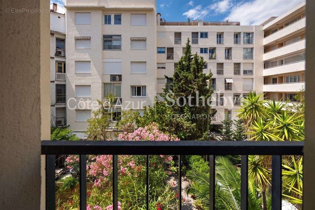 Appartement à CANNES