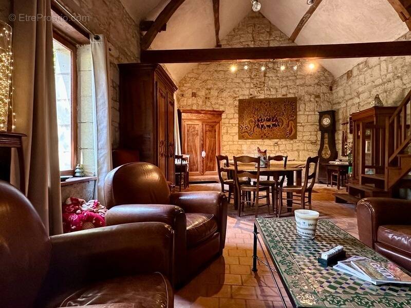 Maison à VARENNES-SUR-LOIRE