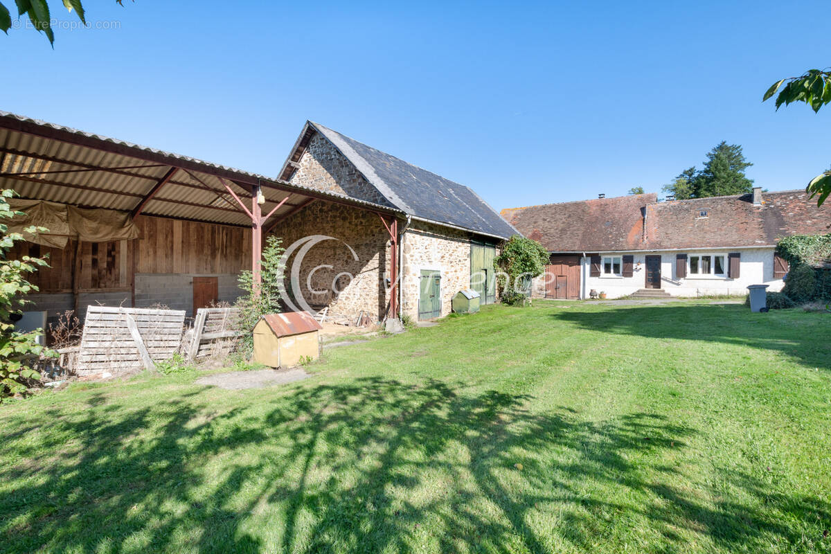 Maison à SAINT-PRIEST-LIGOURE