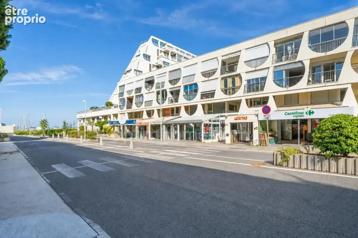 La grande-motte (34280) – studio cabine avec coin nuit – 31,59 m² – balcon – vue mer & port – exposition sud – ascenseur - photo 12