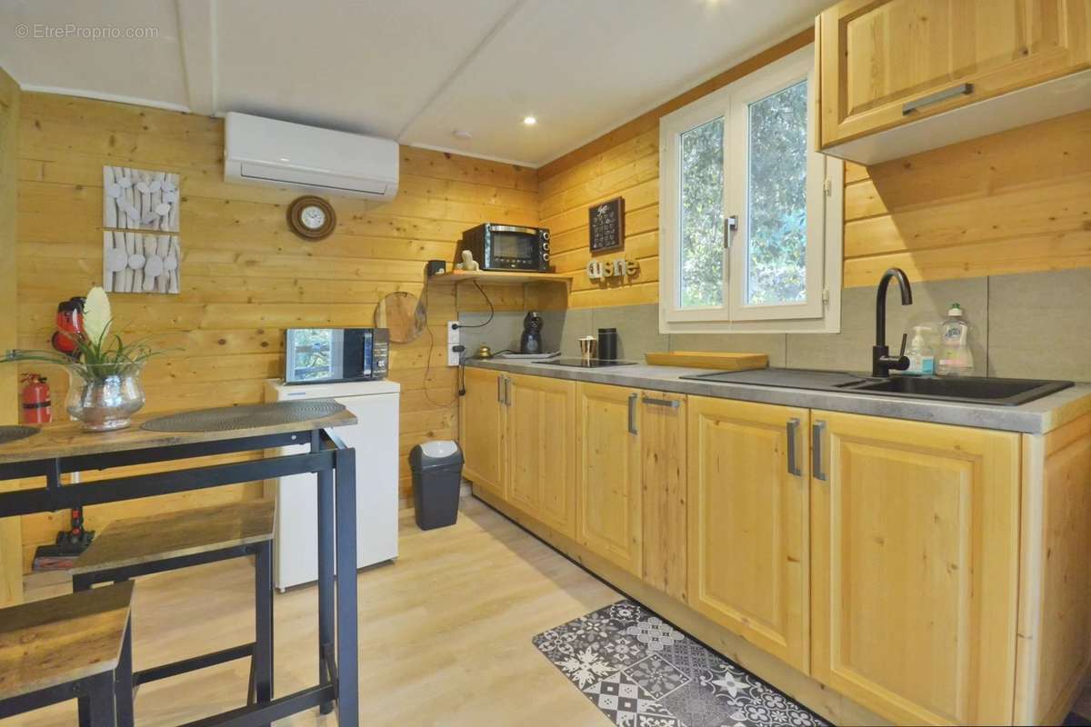 Maison à ROQUEFORT-LES-PINS