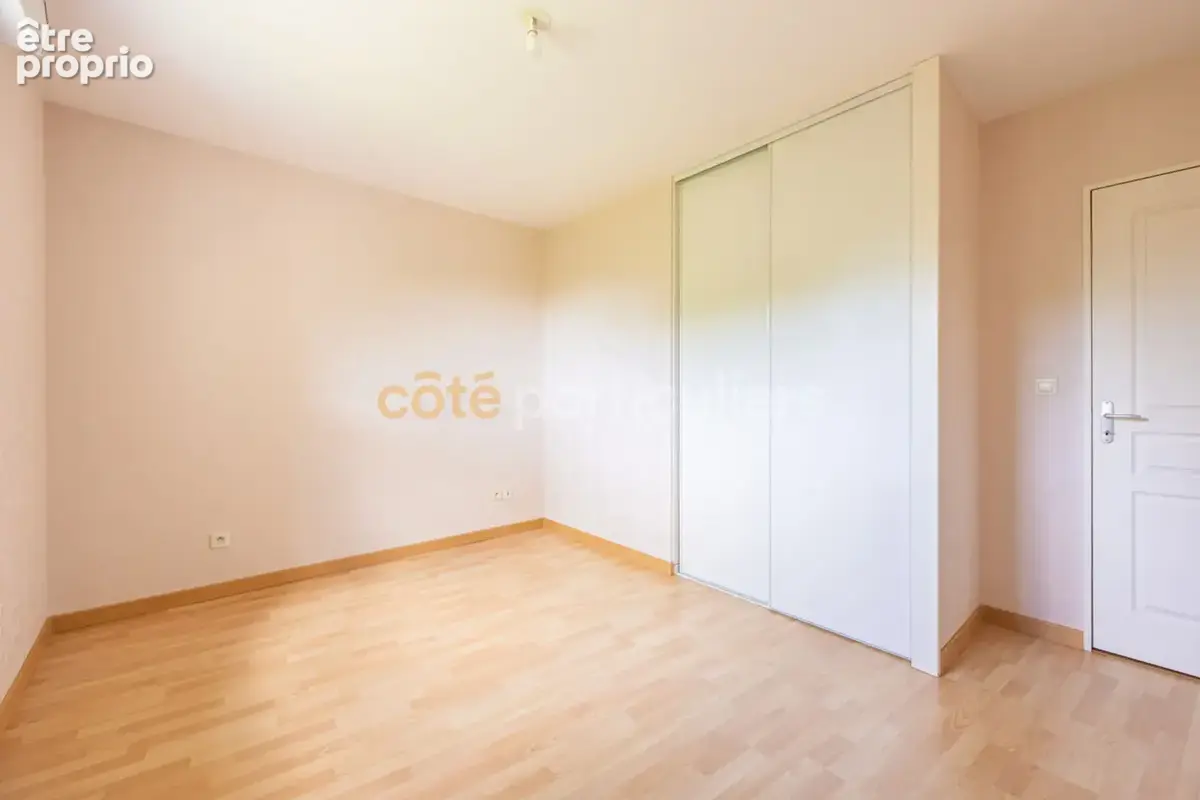 Orvault -- appartement 4 pièces -- 3 chambres -- balcon -- double stationnement - photo 7