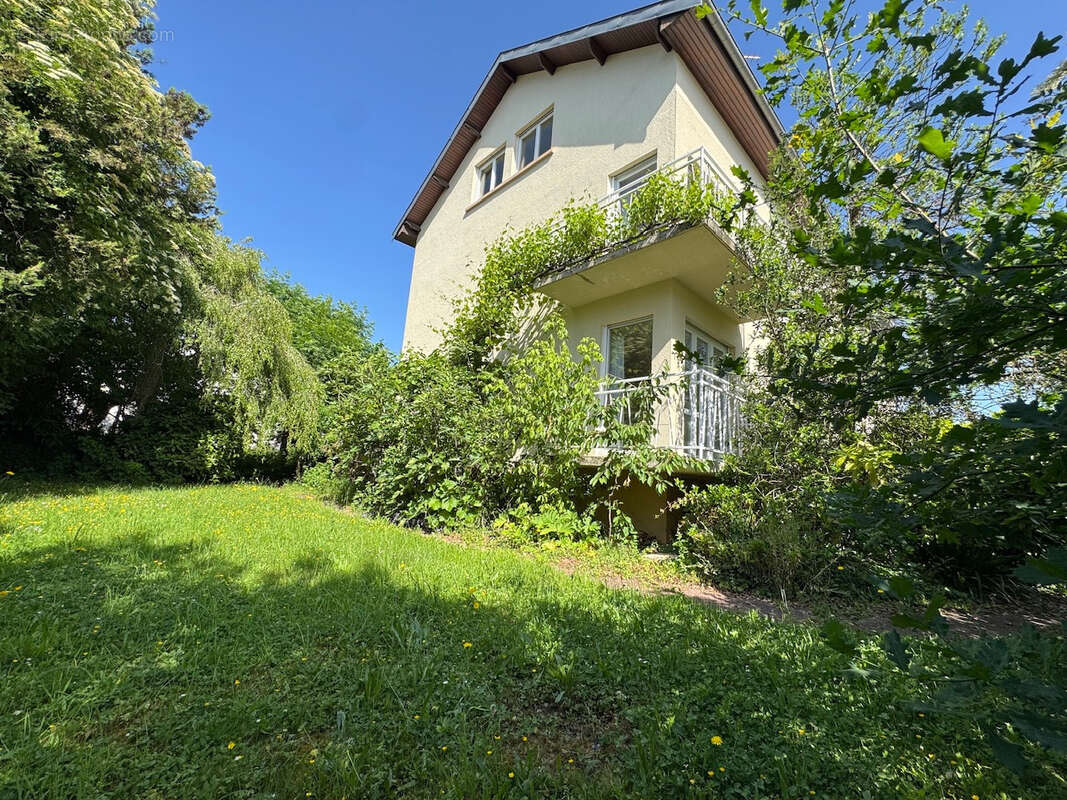 Villers-les-nancy / secteur mairie maison 195m2 + sous-sol / garage + terrain 685m2 - photo 12