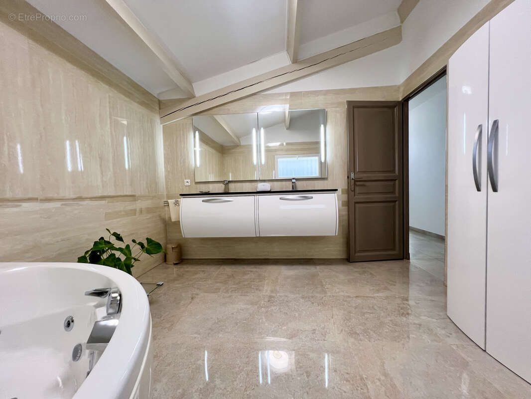 Maison à LA PENNE-SUR-HUVEAUNE