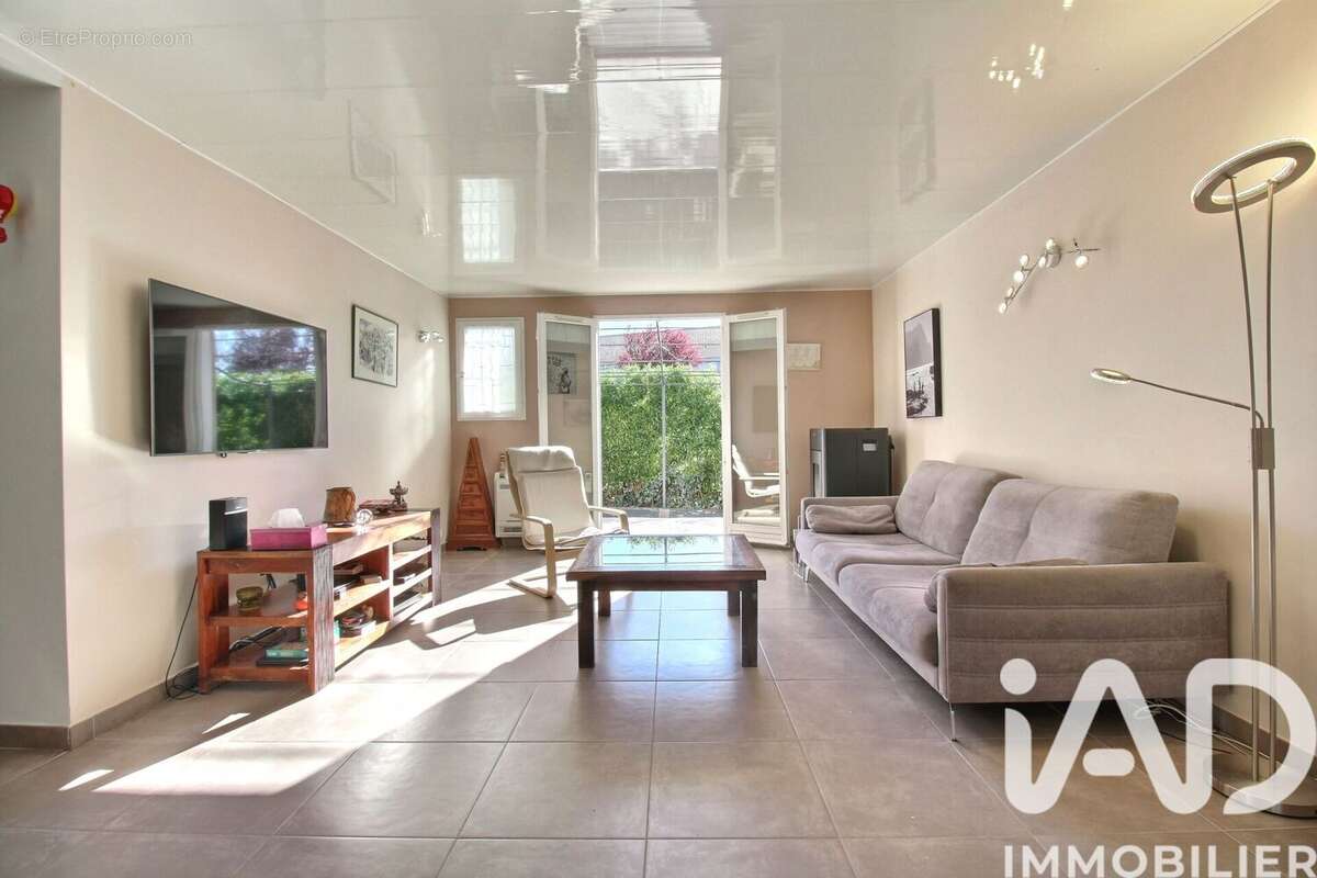 Photo 2 - Maison à CADOLIVE