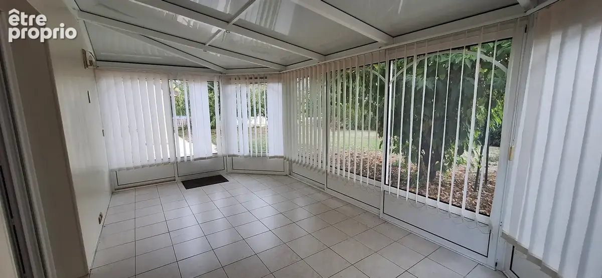 Maison 160m2, 3 chambres, 4/5 chambres possible, veranda,garage sur terrain arbore 755m2 - photo 10