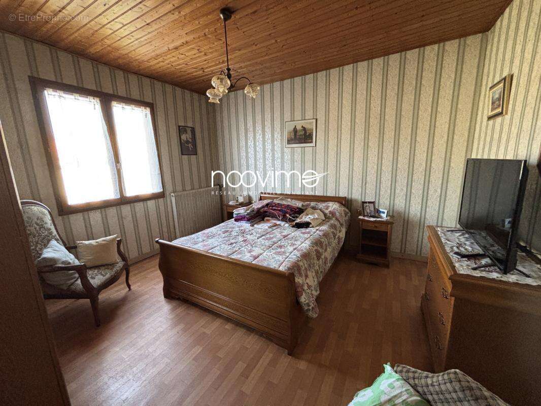 Maison à SAINTE-LUCE-SUR-LOIRE