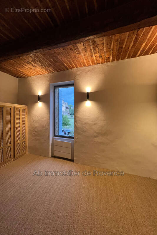 Appartement à LOURMARIN