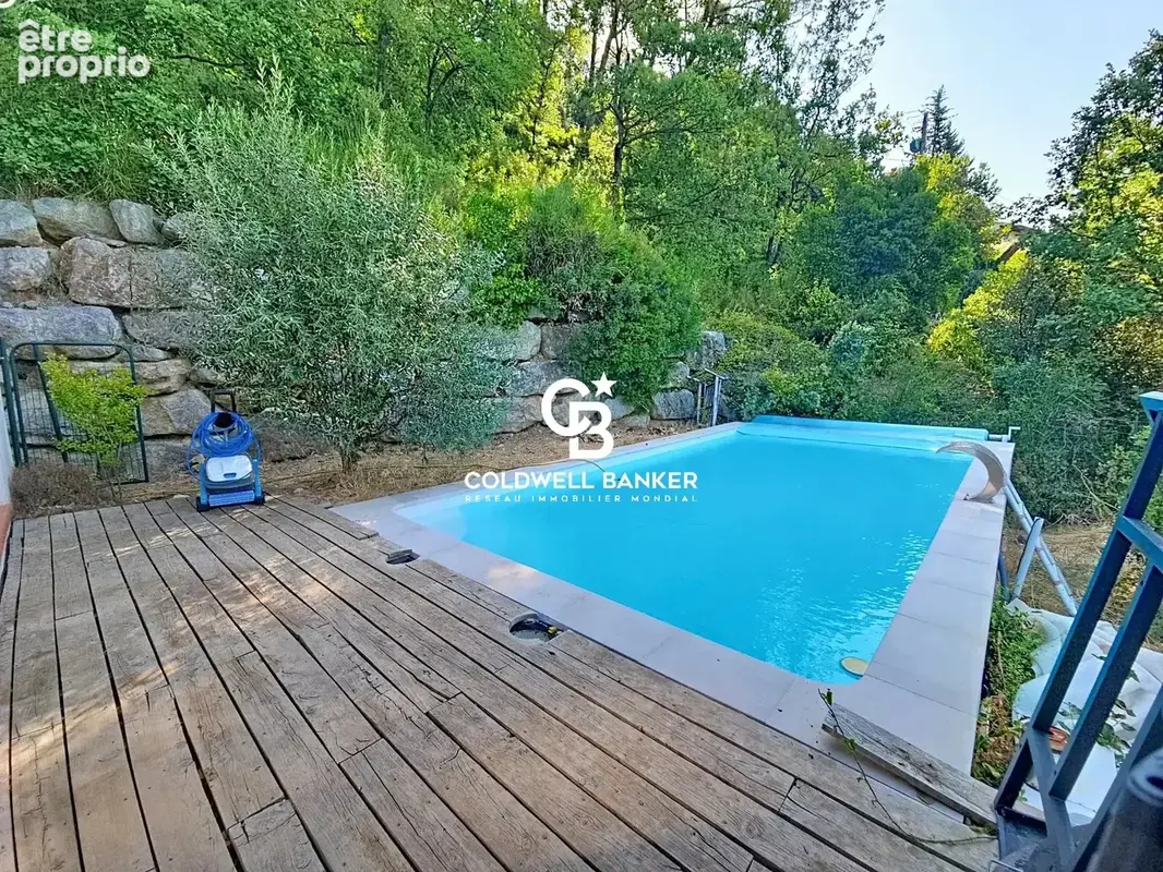 Exclusivité — Villa contemporaine provençale avec piscine et vue dégagée sur terrain de 3 000 m² — Draguignan - photo 18