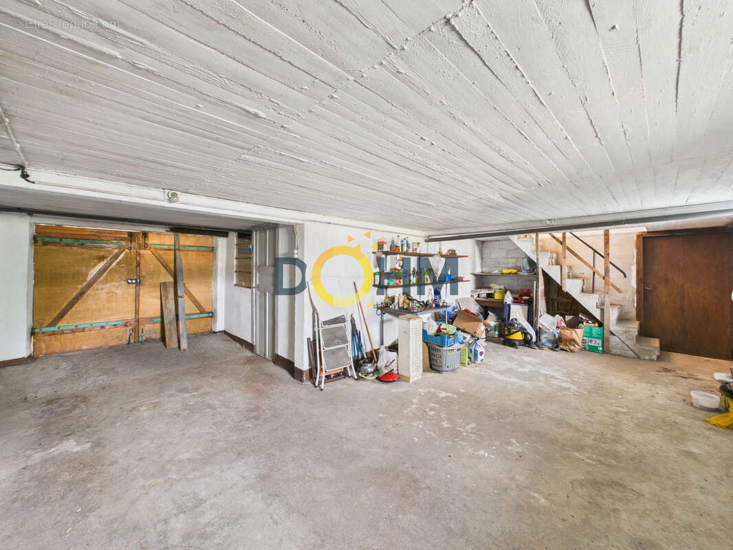 Maison de 73 m2 avec nombreuses annexes et 4698 m2 de terrain - photo 15