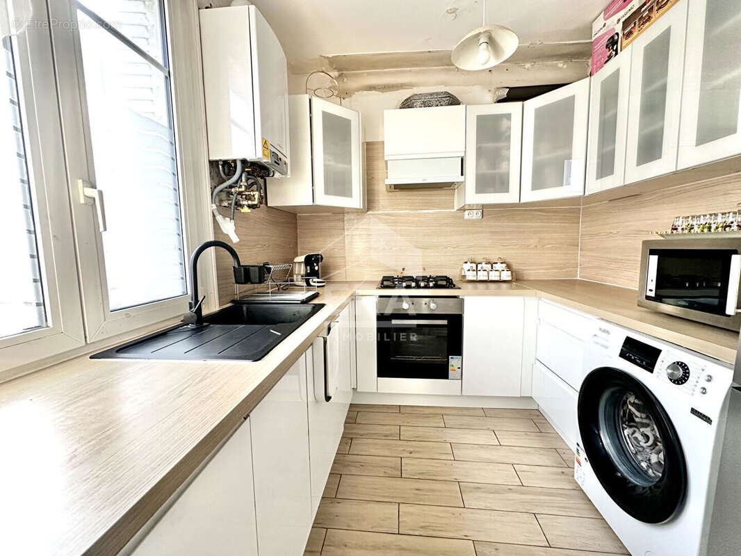 Appartement à SARTROUVILLE