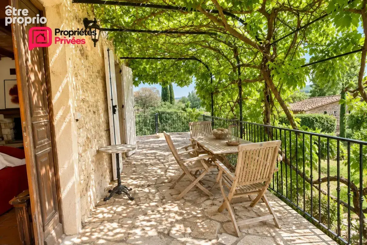 ALES en périphérie à Saint-Hilaire-de-Brethmas   Superbe Appartement P4 de caractère dans un mas du XVIII siècle, avec patio pri - photo 13