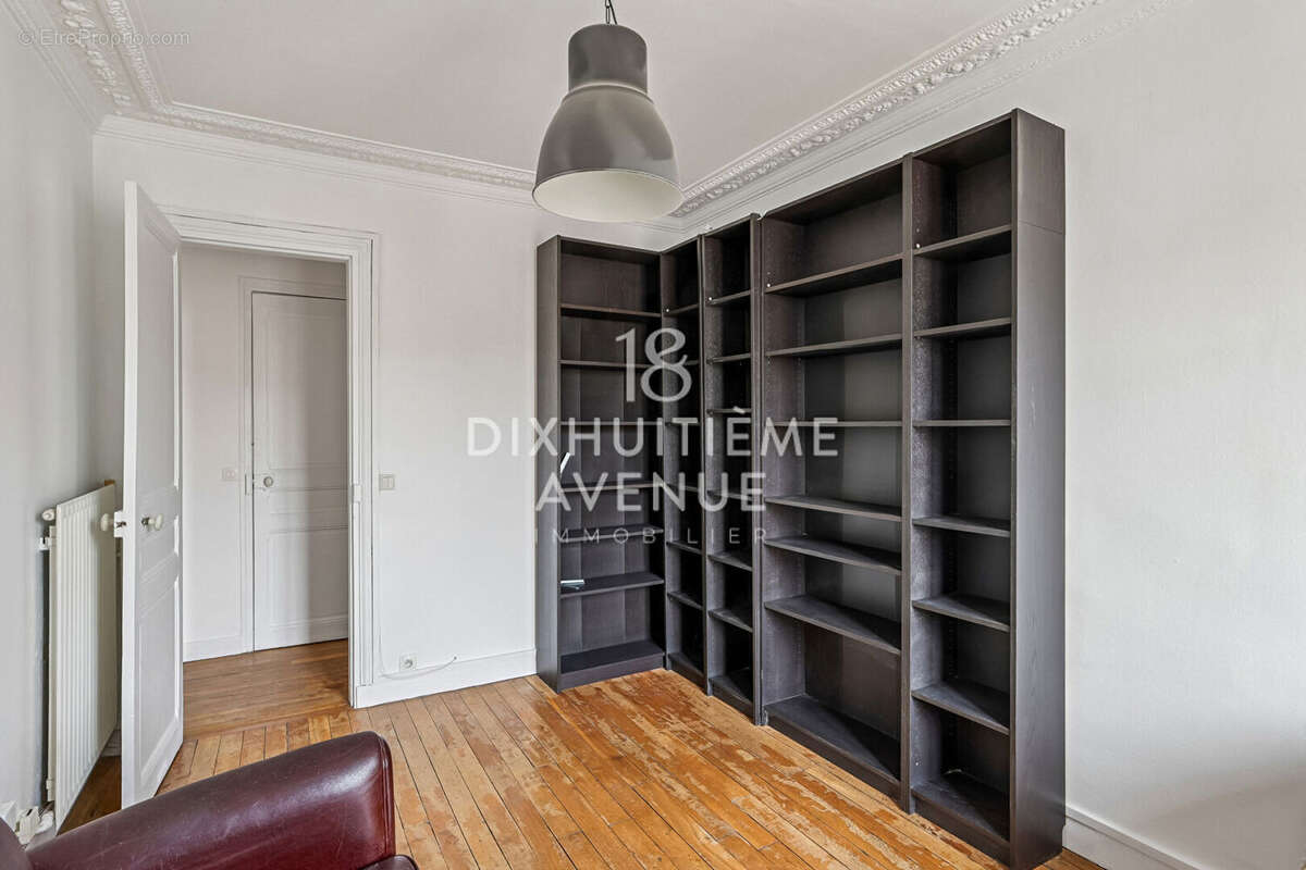 Appartement à PARIS-18E