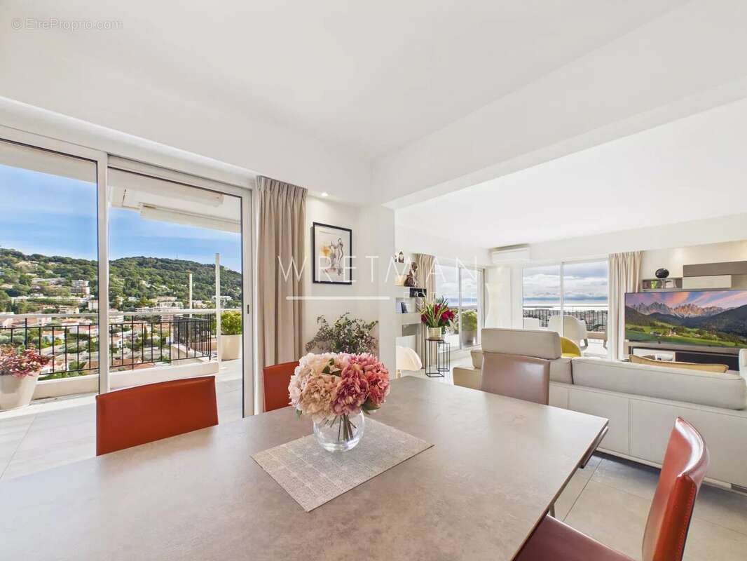 Appartement à LE CANNET