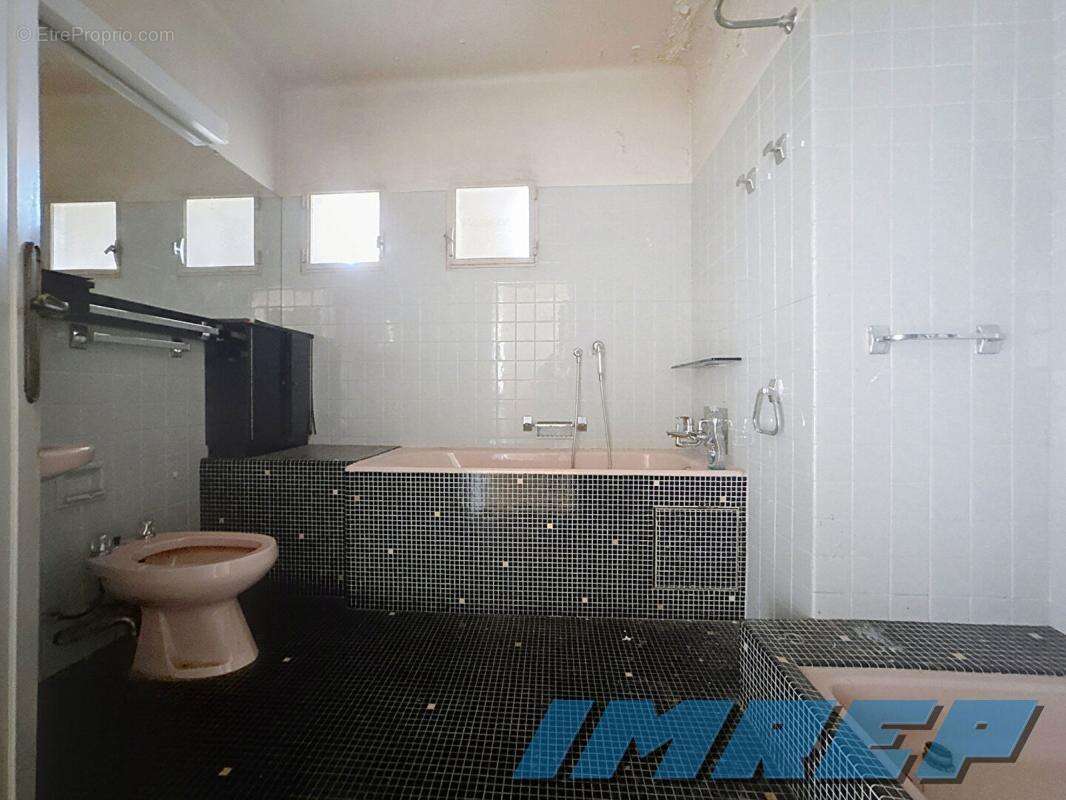 Appartement à MARSEILLE-9E
