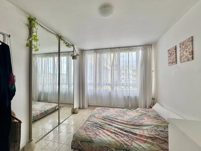 Appartement à AUBERVILLIERS