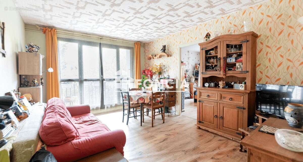 Appartement à LIMEIL-BREVANNES