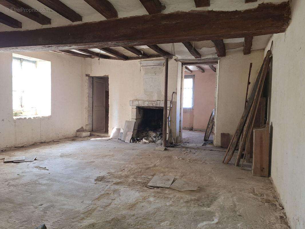 LERNÉ (37500) : Ensembles de Bâtisses à rénover (315 m2) - photo 12