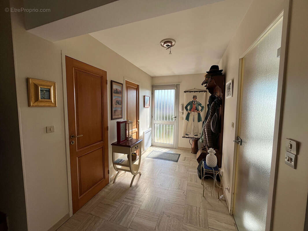 Maison à VILLEMANDEUR