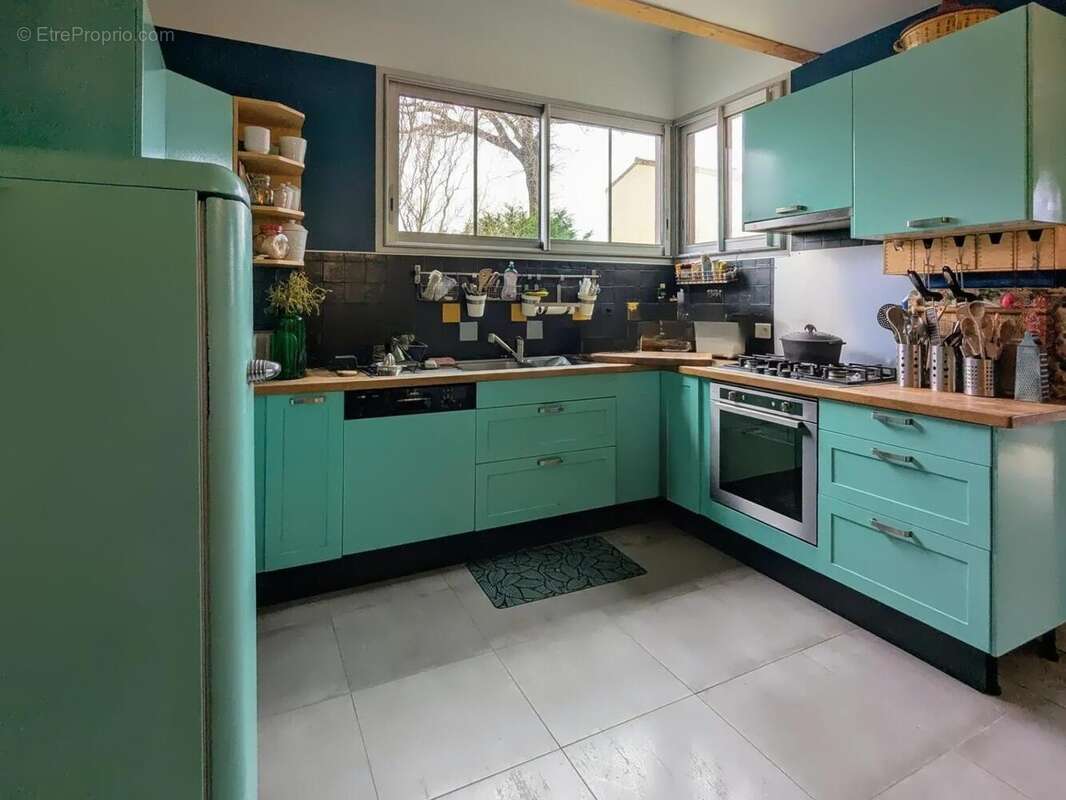 Maison 150 m² à Lalande-De-Pomerol  - photo 6