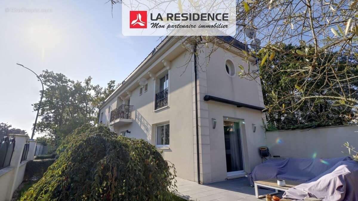 Maison à CONFLANS-SAINTE-HONORINE