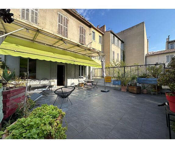 Appartement à MARSEILLE-6E