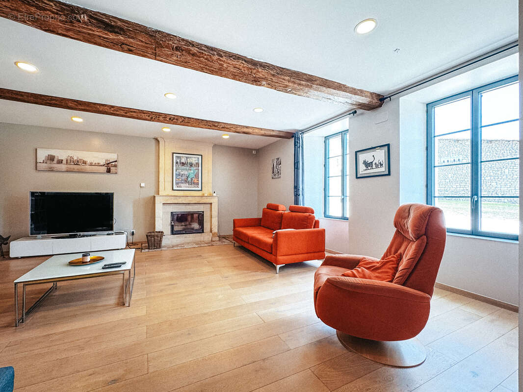 Maison à CHALLIGNAC