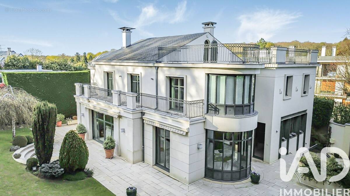 Photo 1 - Maison à VILLE-D'AVRAY