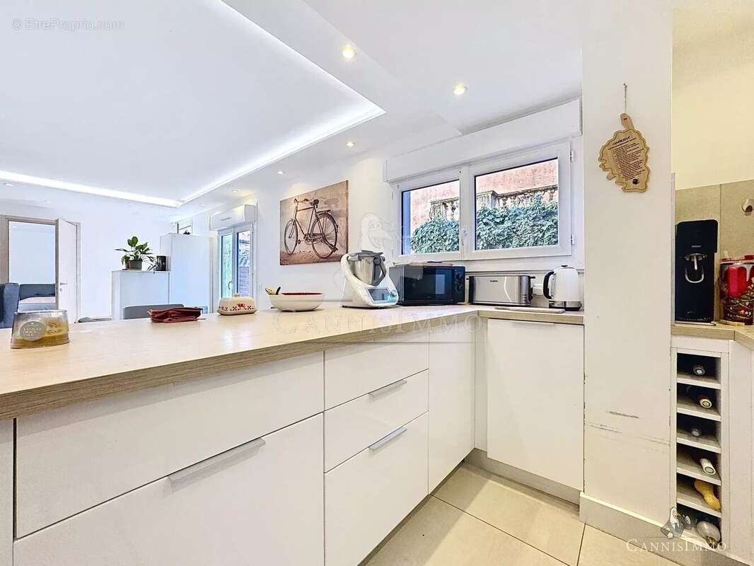 Appartement à AURIBEAU-SUR-SIAGNE