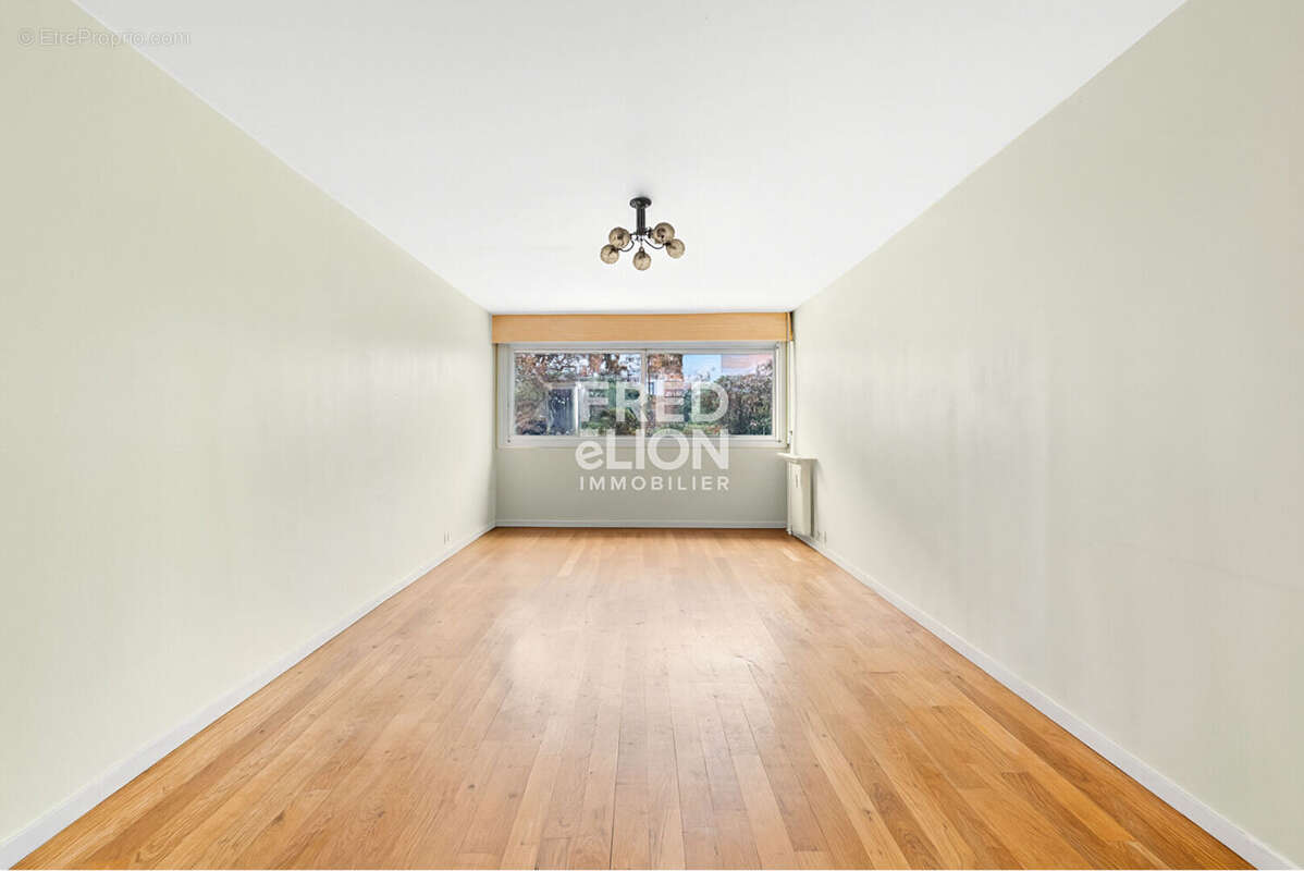 Appartement à PARIS-19E