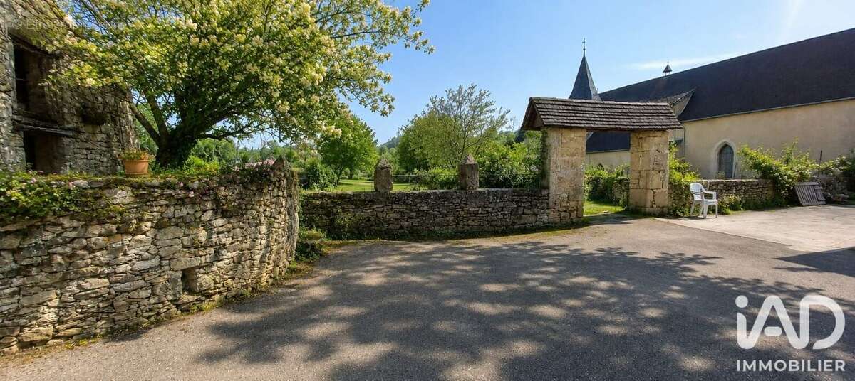 Appartement 257 m² à Saint-Medard-De-Presque  - photo 5