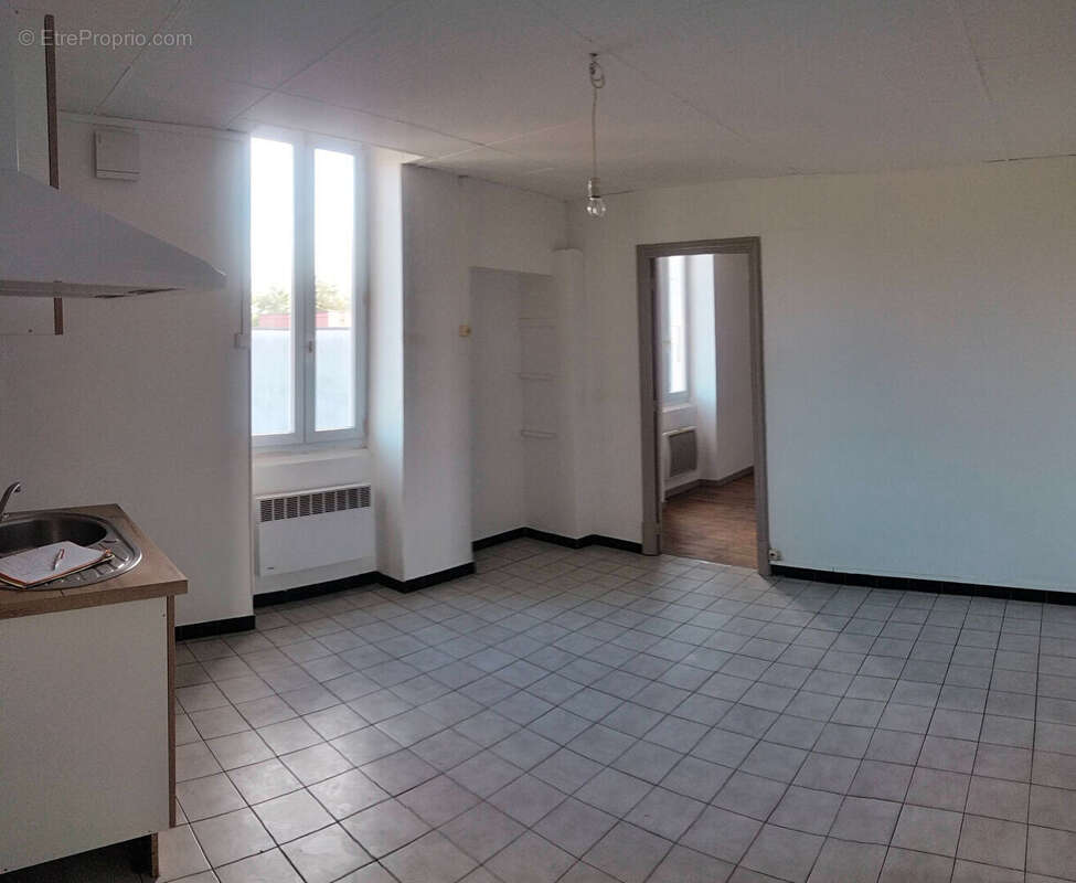 Appartement à LE TEIL