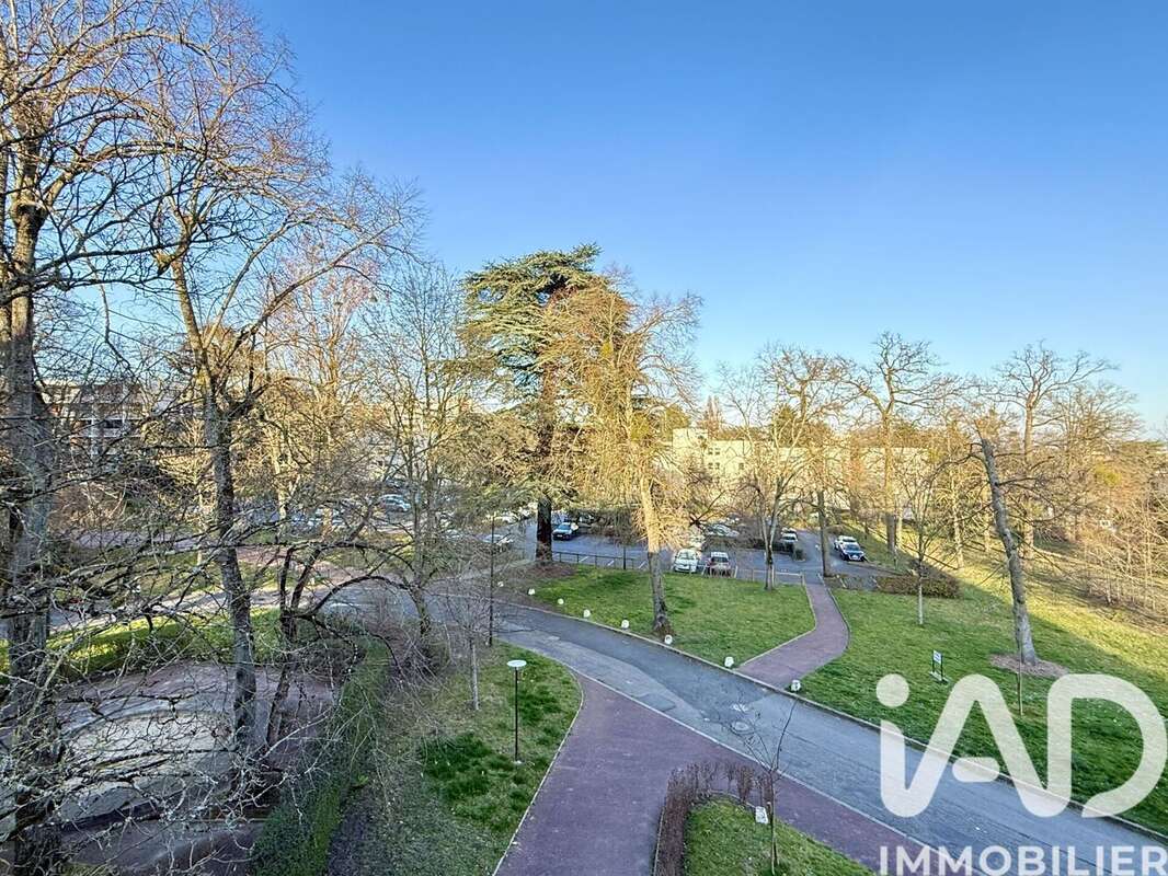 Photo 4 - Appartement à VERRIERES-LE-BUISSON