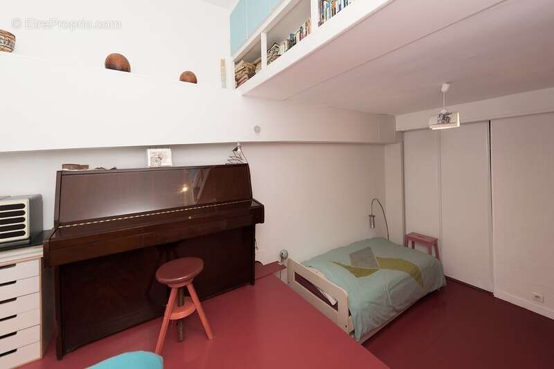 Appartement à PARIS-9E