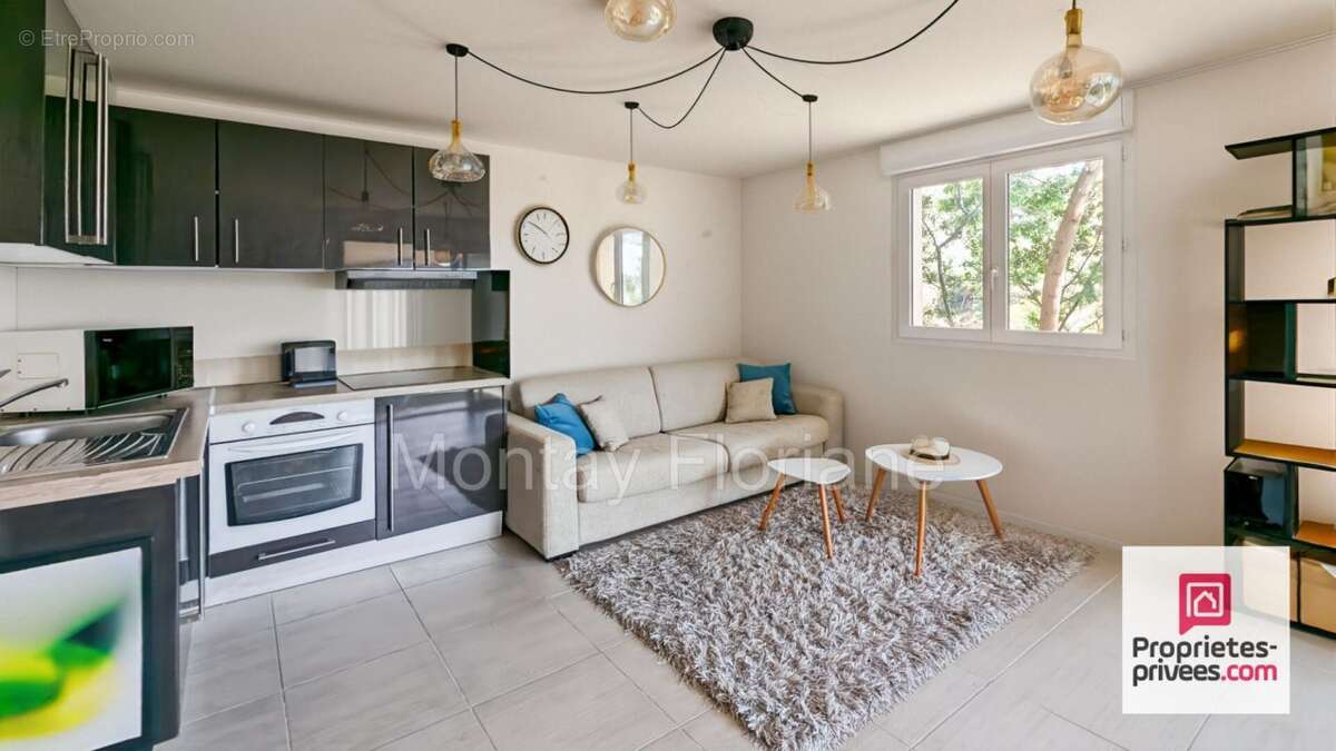 Maison à ROQUEBRUNE-SUR-ARGENS