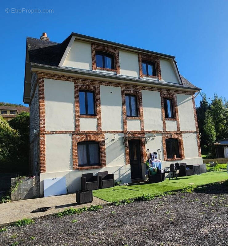 Maison à SAINT-AUBIN-LE-CAUF