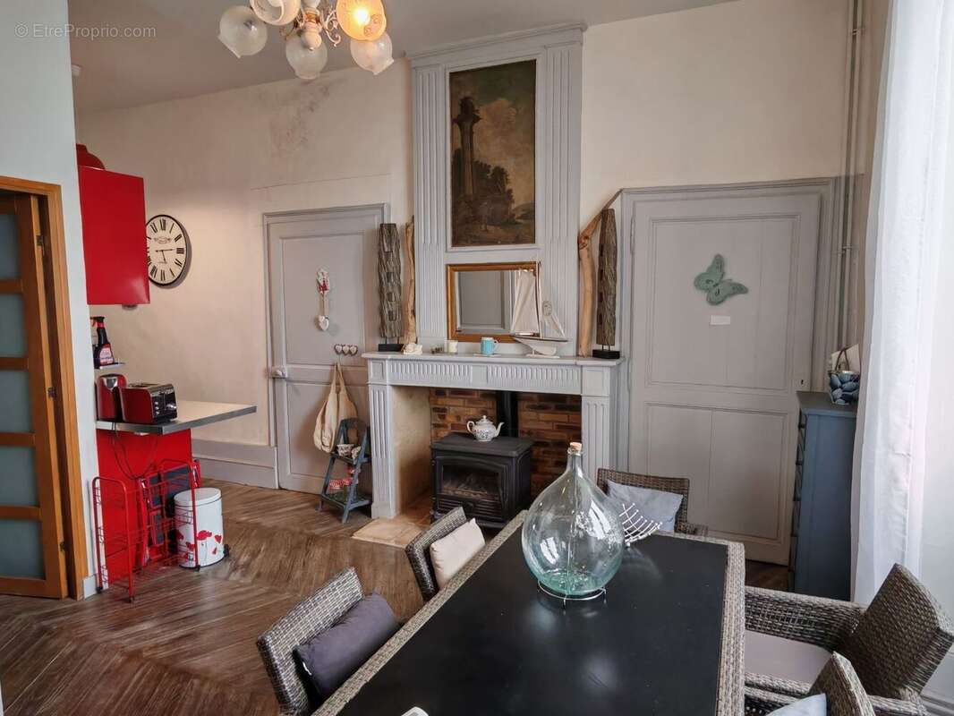 Séjour studio - Maison à EXCIDEUIL