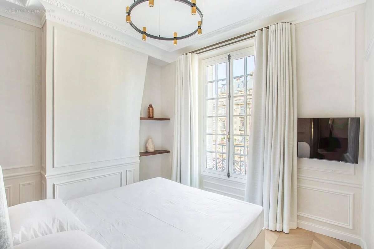 Paris XVI  Appartement 6/5 Pieces / bld Jules SANDEAU / Appartement d’Exception - photo 15