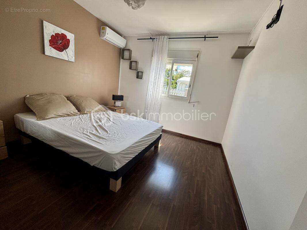 Maison à SAINTE-SUZANNE